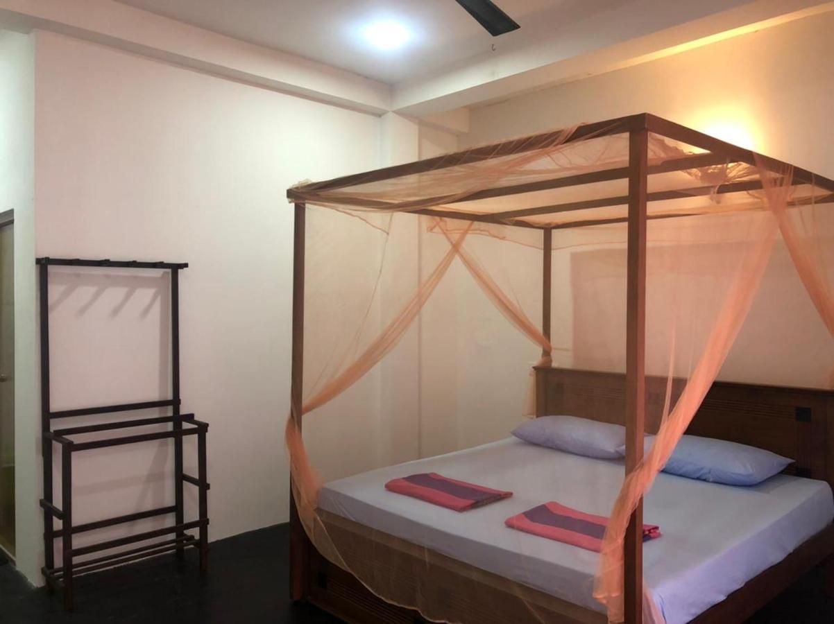 Sunray Rest - Beach View Homestay Mirissa Dış mekan fotoğraf
