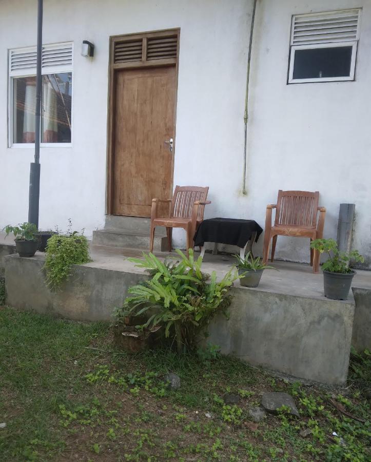 Sunray Rest - Beach View Homestay Mirissa Dış mekan fotoğraf