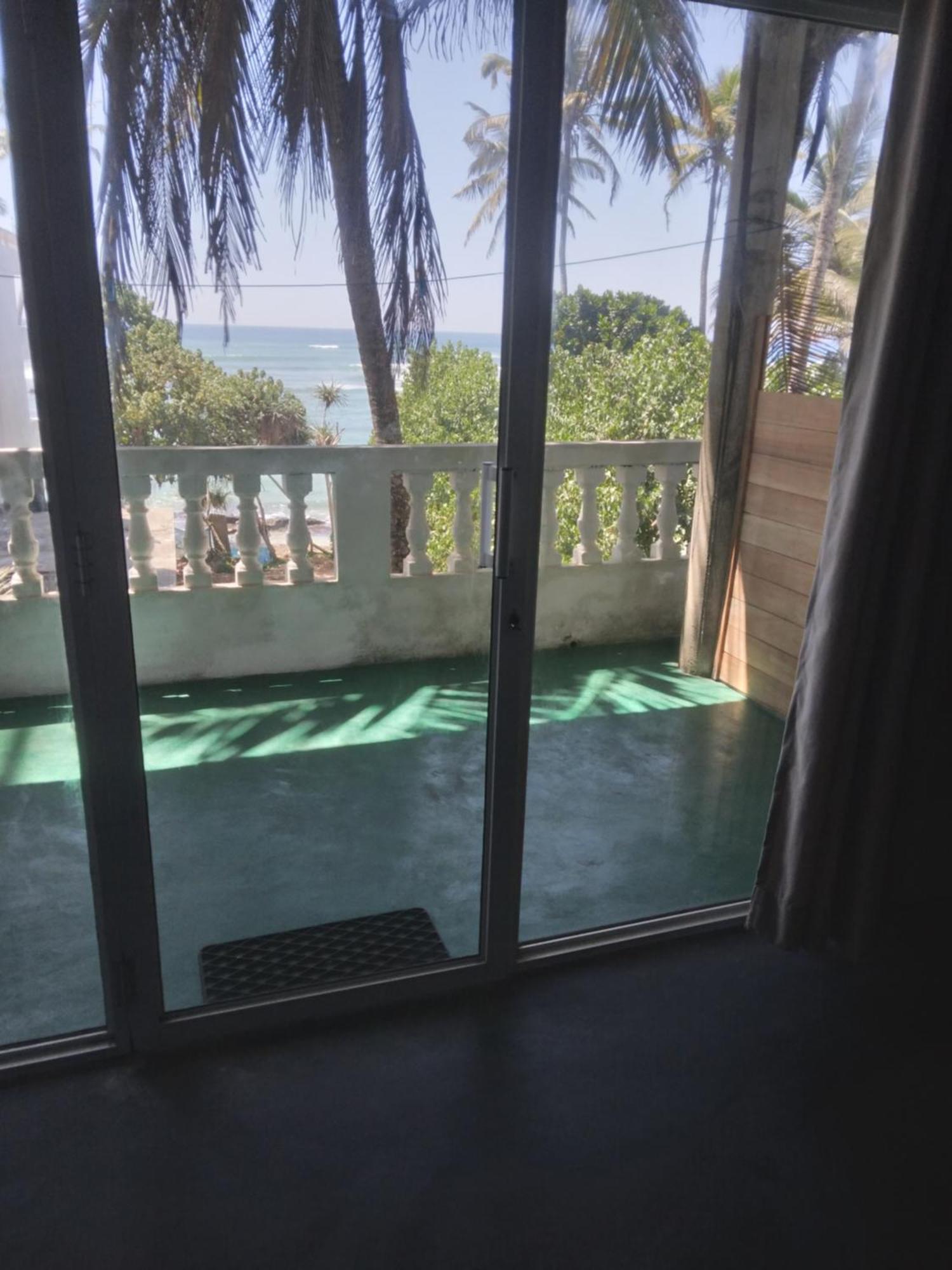 Sunray Rest - Beach View Homestay Mirissa Dış mekan fotoğraf