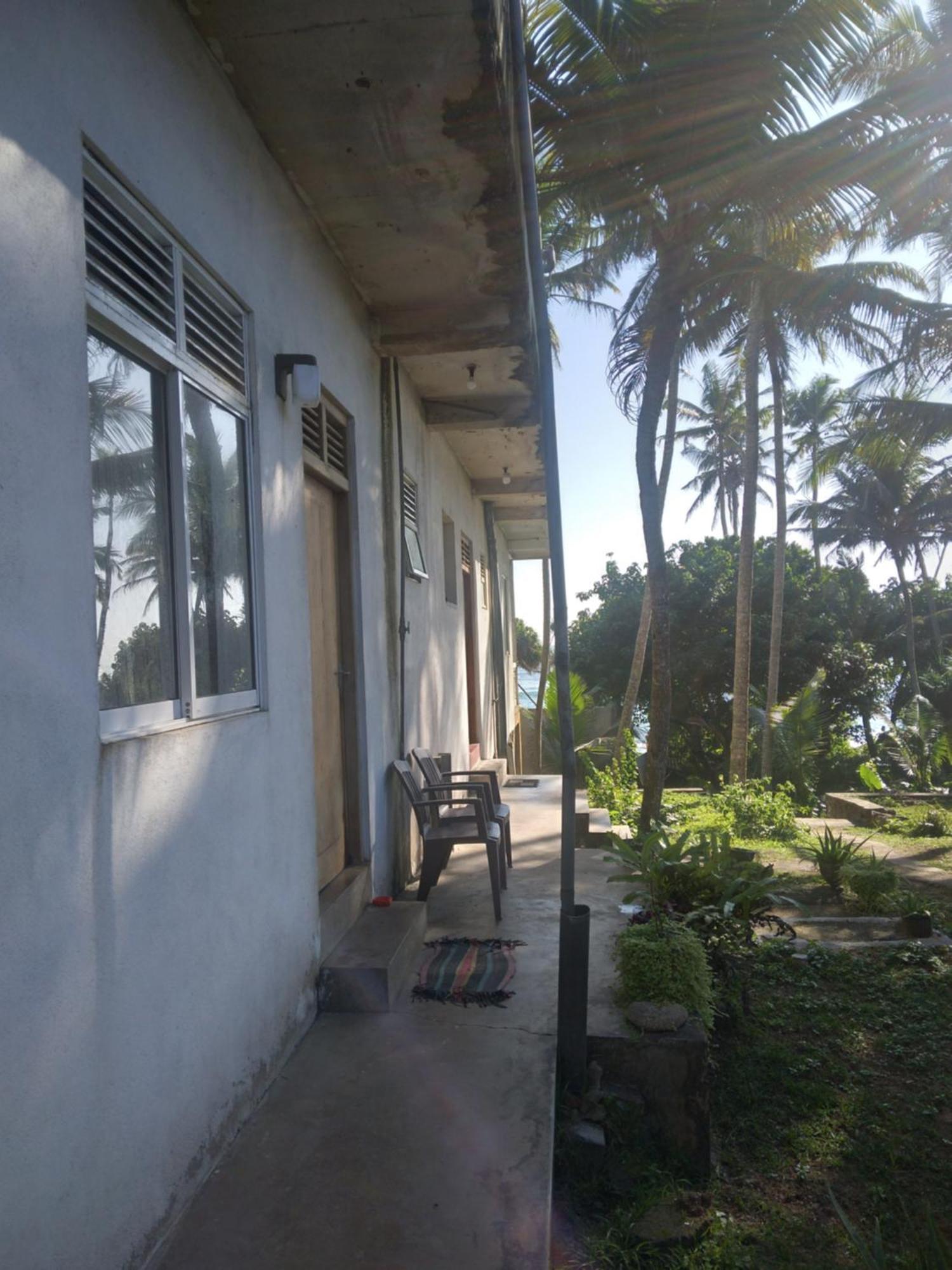 Sunray Rest - Beach View Homestay Mirissa Dış mekan fotoğraf
