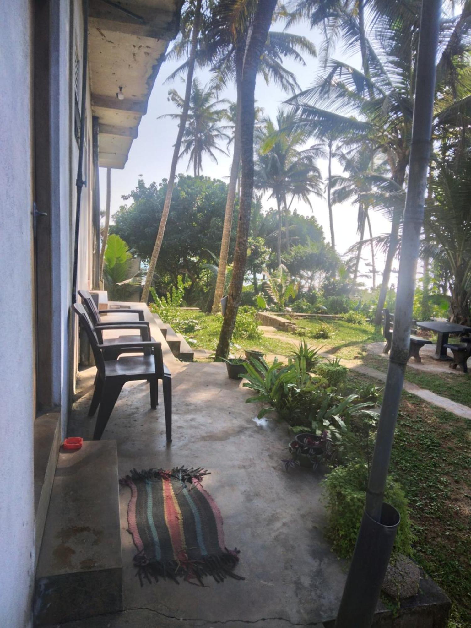 Sunray Rest - Beach View Homestay Mirissa Dış mekan fotoğraf