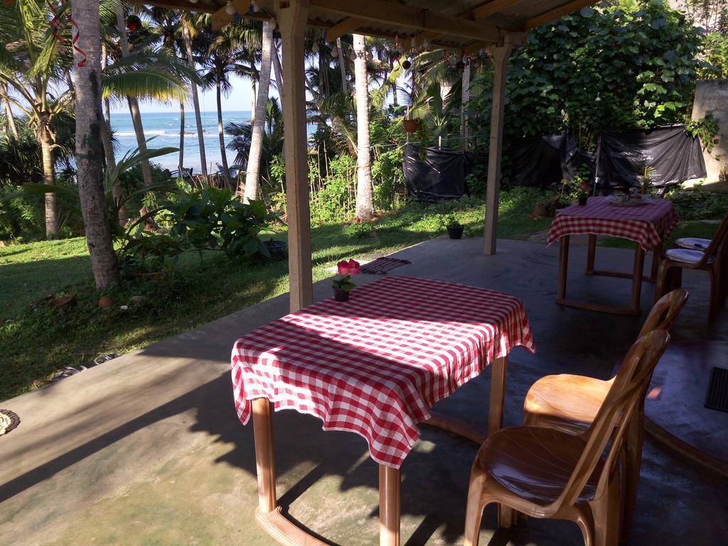 Sunray Rest - Beach View Homestay Mirissa Dış mekan fotoğraf