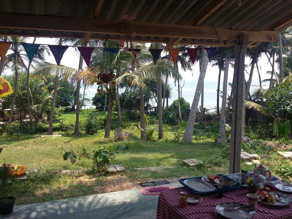 Sunray Rest - Beach View Homestay Mirissa Dış mekan fotoğraf