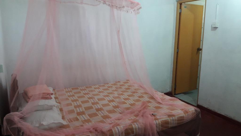 Sunray Rest - Beach View Homestay Mirissa Oda fotoğraf