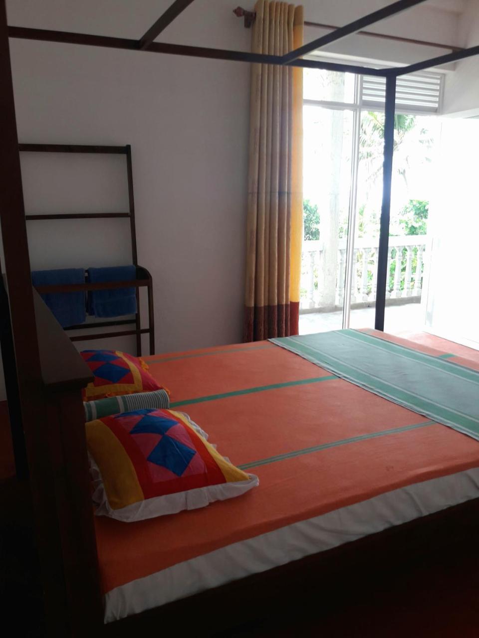Sunray Rest - Beach View Homestay Mirissa Dış mekan fotoğraf