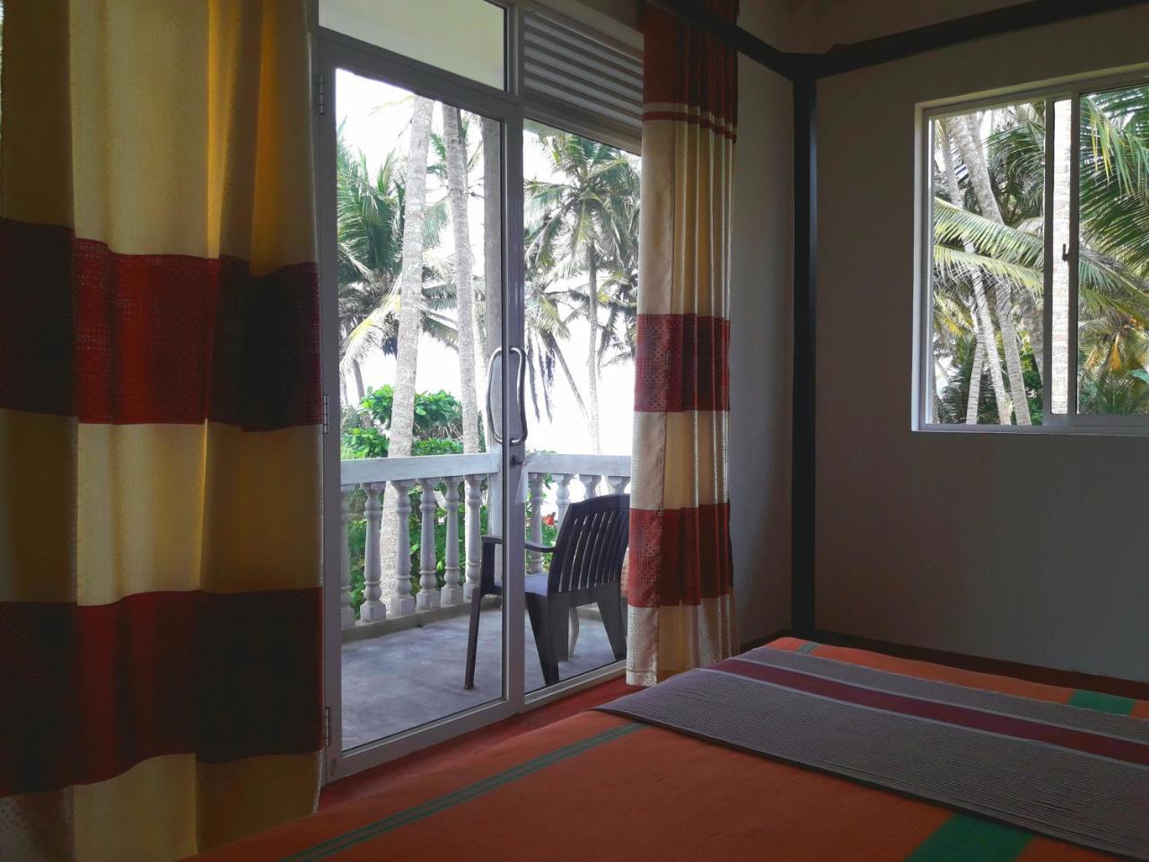 Sunray Rest - Beach View Homestay Mirissa Dış mekan fotoğraf